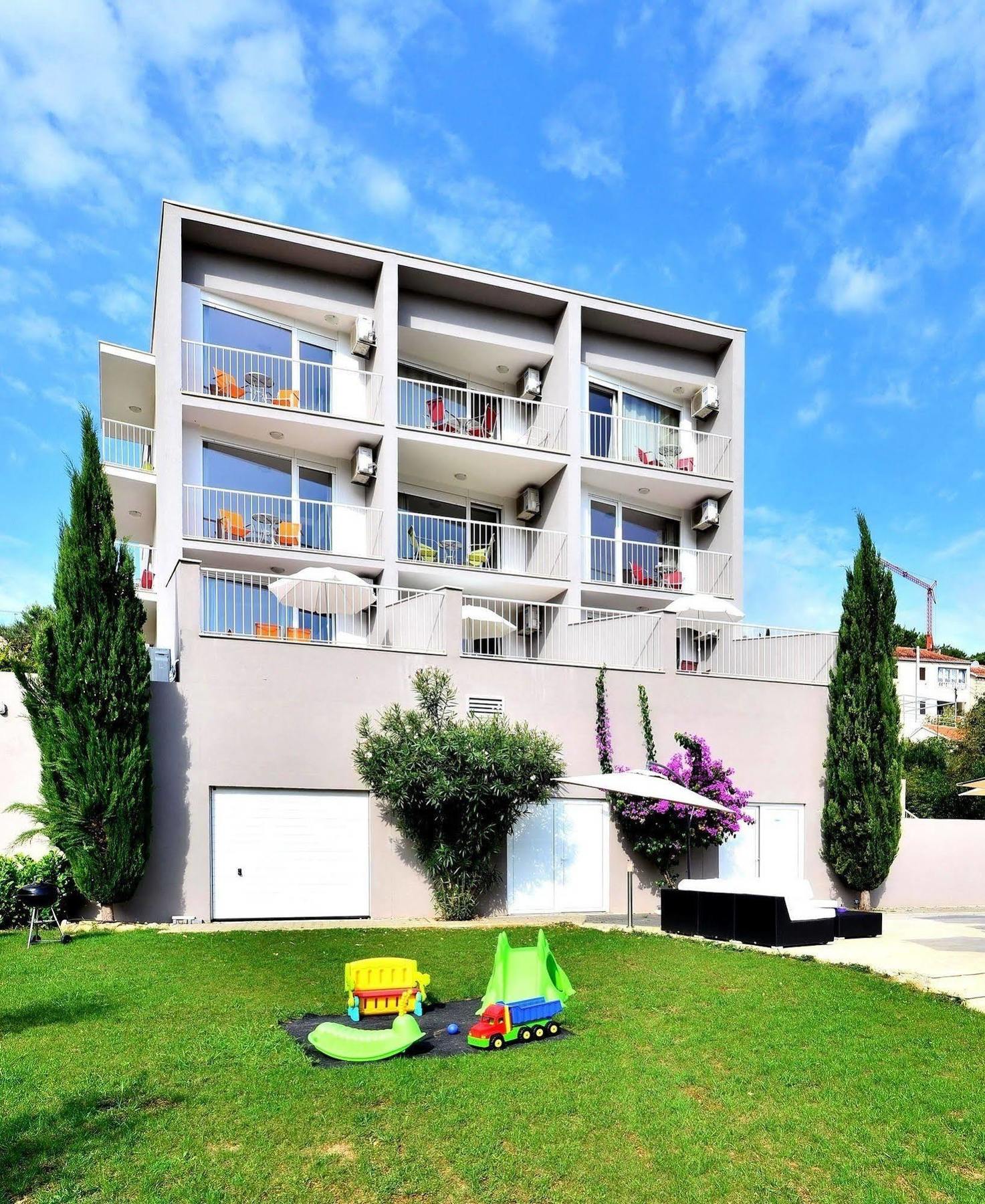 Bretia Apartments Sutivan Exteriér fotografie
